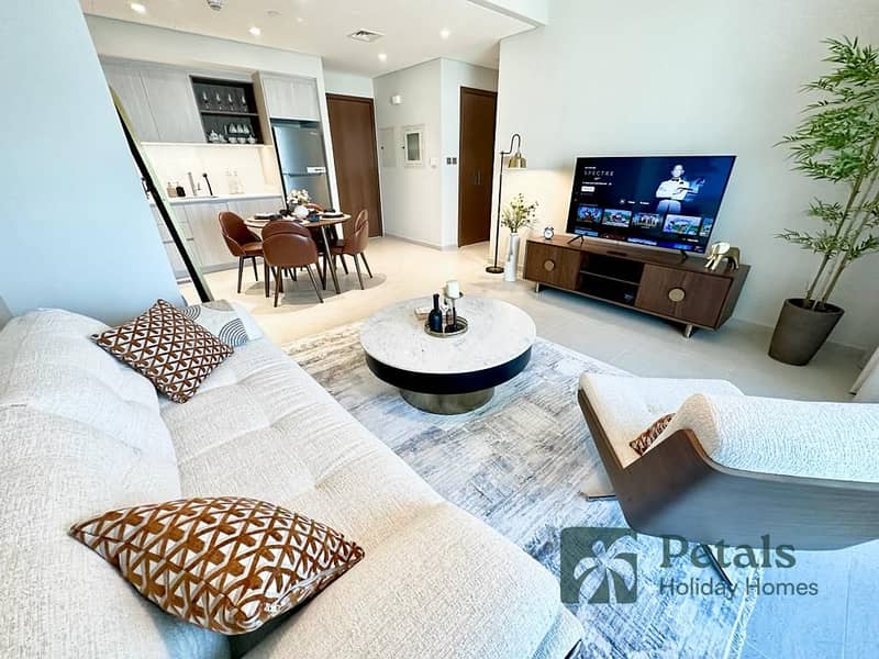 Waterfront Living Redefined | Experience Luxurious Stay at Vida Residence - Image 9