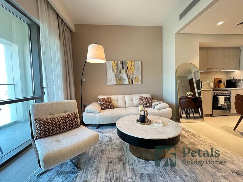 Waterfront Living Redefined | Experience Luxurious Stay at Vida Residence - Image 11