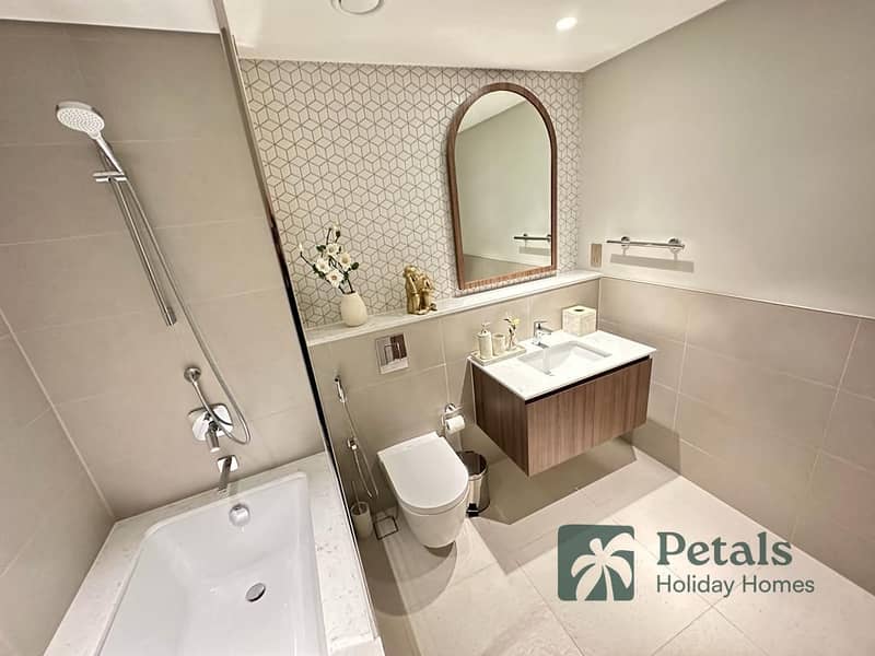 Waterfront Living Redefined | Experience Luxurious Stay at Vida Residence - Image 16