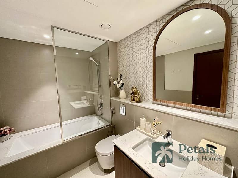 Waterfront Living Redefined | Experience Luxurious Stay at Vida Residence - Image 17