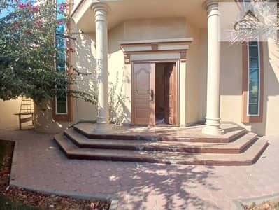 DOUBBLE STORY BIG VILLA JUST 90K TWO MASTERBEDROOMS  MAIDSROOM ATTACH BATHROOM 5 BATHROOMS READY TO MOVE