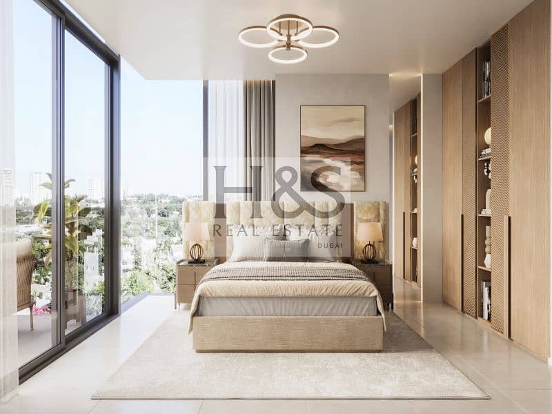6 bedroom balcony_HR. jpg