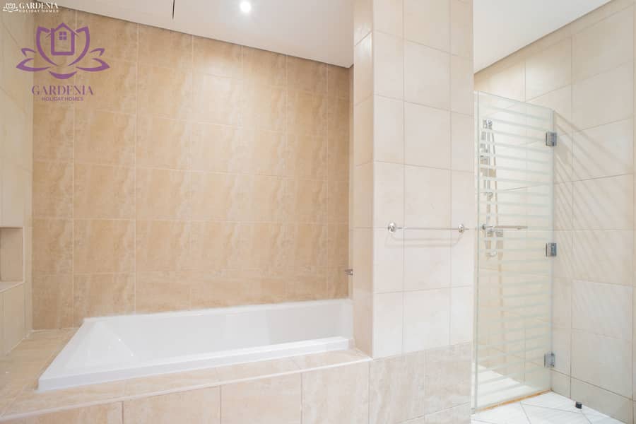 7 Bath 1 1. jpg