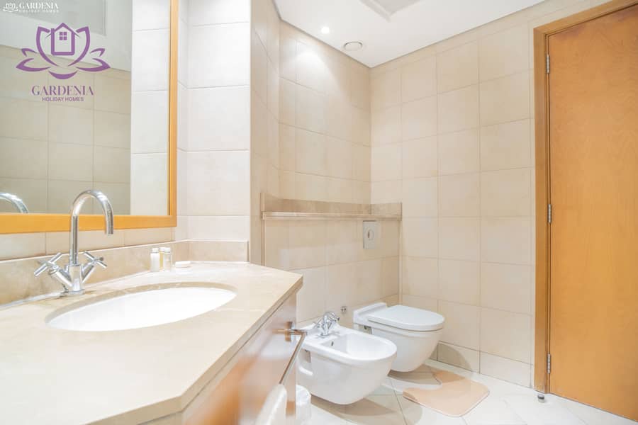 12 Bath 1 3. jpg