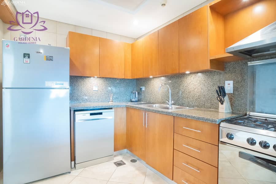 33 Kitchen 3. jpg