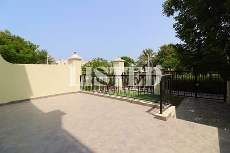 Stunning Bayti Villa | Garden View | Tenanted