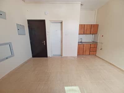 Studio for Rent in Muwaileh, Sharjah - 20240924_101718. jpg