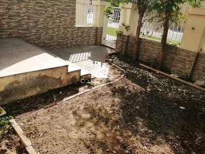 Hot Deal!!Spacious 4 BR| MR| Pvt.Garden|@100K Hot Deal!!Spacious 4 BR| MR| Pvt.Garden|@100K