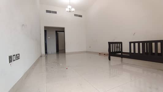 ULTRA SPACIOUS OPEN VIEW 2 BEDROOM WITH CLOSED KITCHEN , 2 BALCONIES AND PARKING.