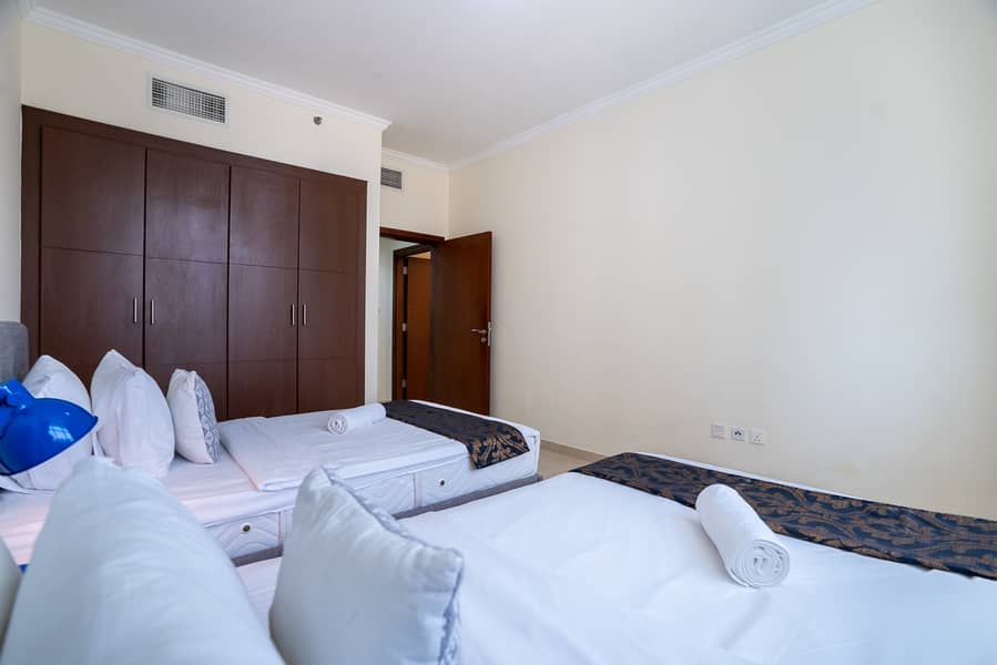 22 Burj Al Nujoom-17. jpg