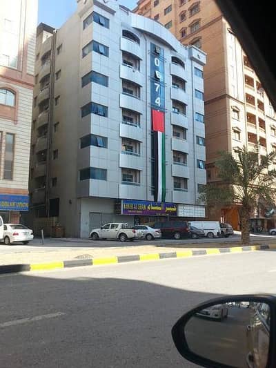 1bhk in king Faisal road with balcony 20k chqs 12 1bhk in king Faisal road with balcony 20k chqs 12