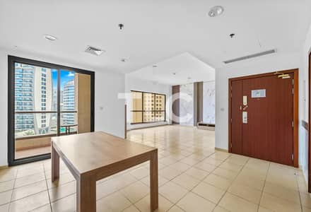 3 Bedroom Flat for Rent in Jumeirah Beach Residence (JBR), Dubai - Great Location | UnFurnished | Vacant |Huge Layout