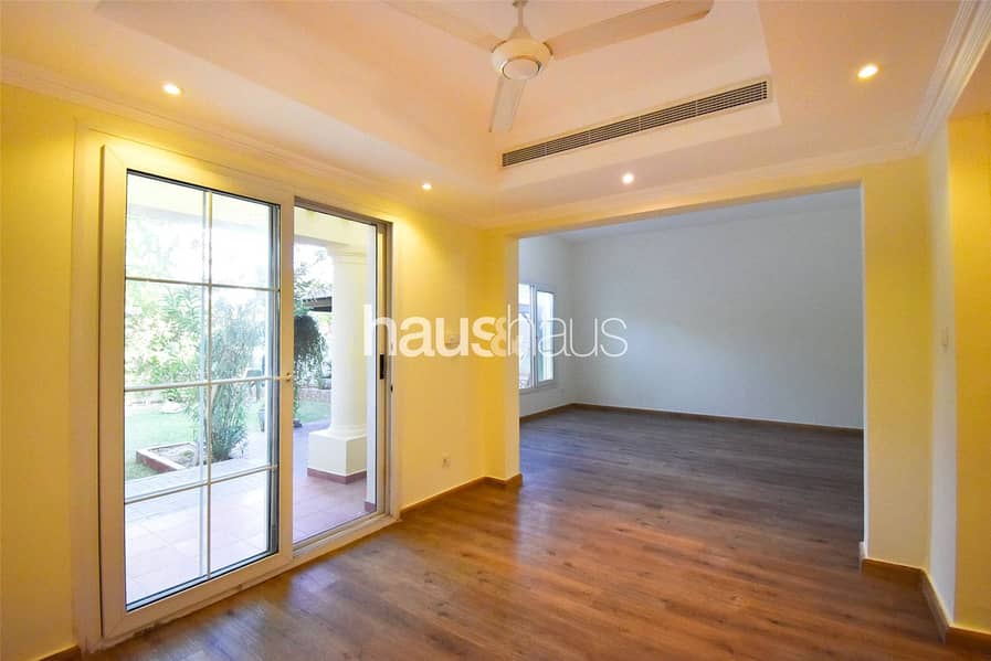 Upgraded 2M, Fully Upgraded, Partial Lake View Upgraded 2M, Fully Upgraded, Partial Lake View