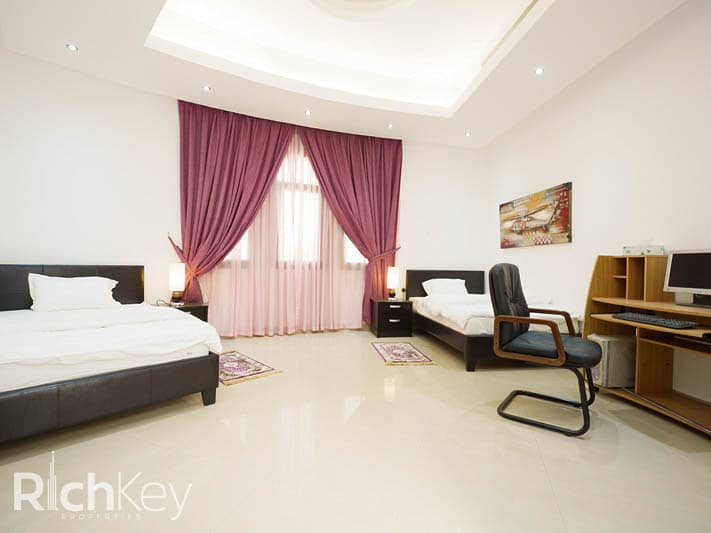 10 Emirates Hills-Villa 050_161. jpg