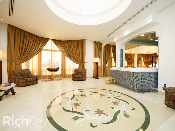 12 Emirates Hills-Villa 050_136. jpg