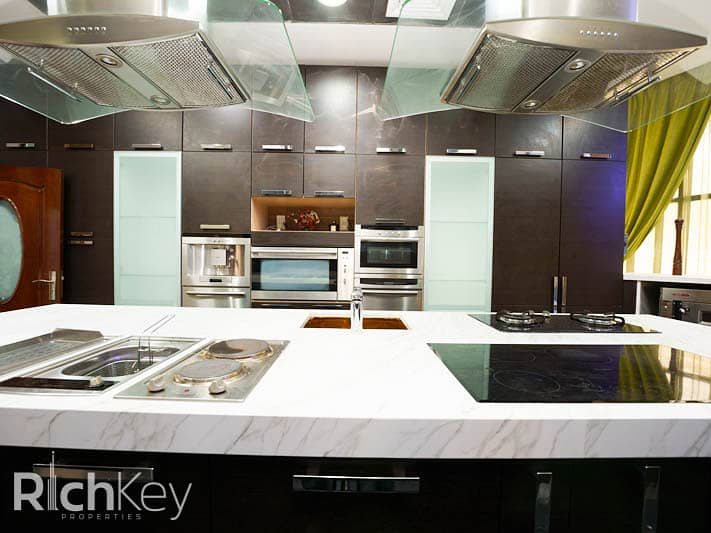 20 Emirates Hills-Villa 050_57. jpg