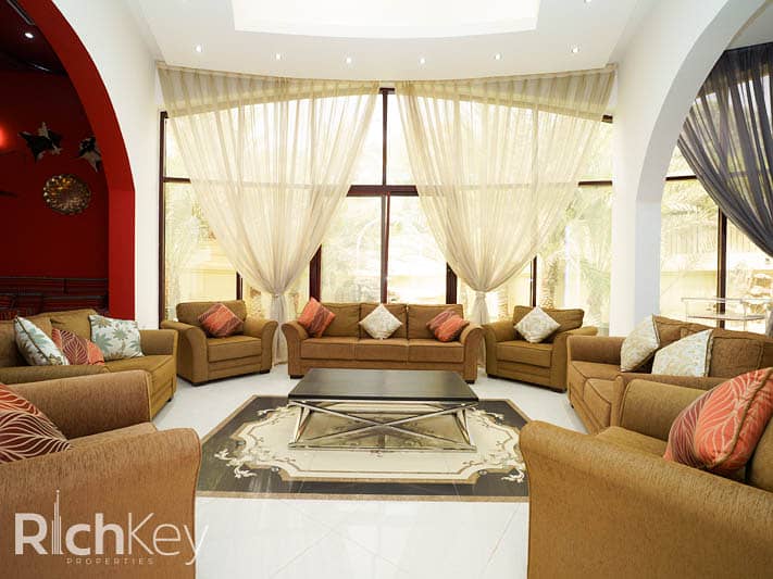 24 Emirates Hills-Villa 050_32. jpg
