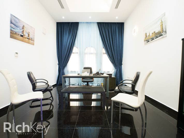 25 Emirates Hills-Villa 050_24. jpg