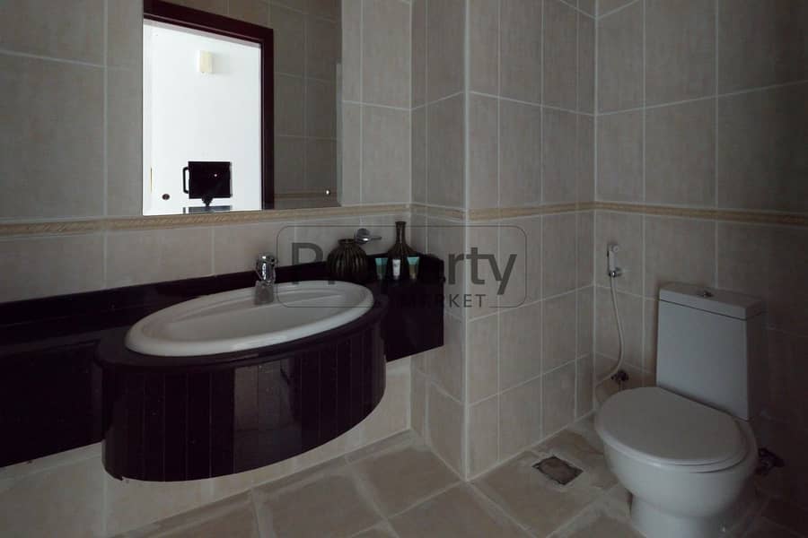 14 U-0451-Dubai-Marina-Elite-Residence-2BR-Bathroom. jpg