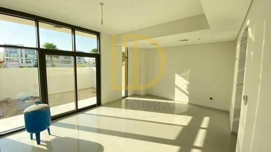 Vacant | Single Row | R2EE | End Corner Unit
