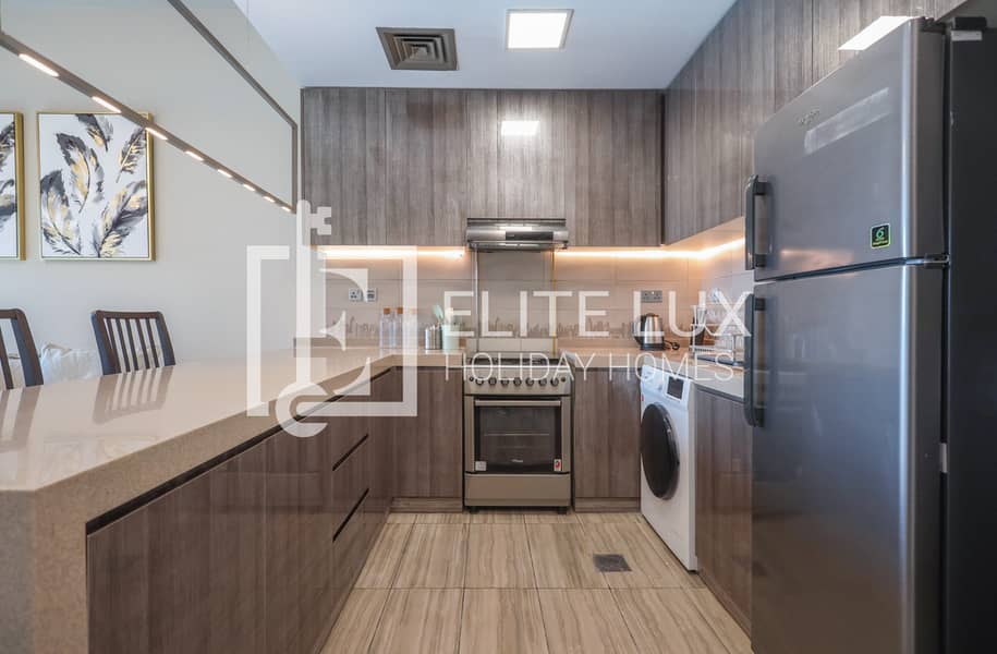 6 kitchen 1-min. jpg
