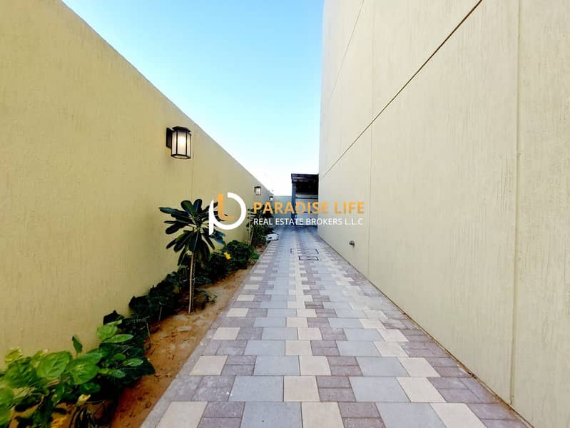 7 4bhk-luxury villa (3). jpeg