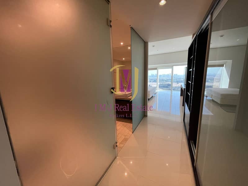 19 d0693ecd-6cc5-4f3f-8bcd-93a95bcb7209. jpg