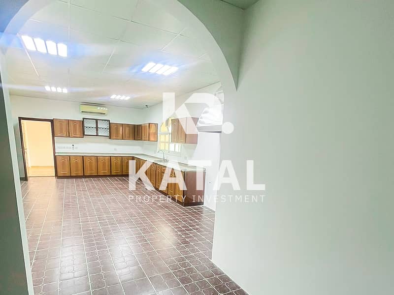 6 Al Ain Villa for Rent, Al Nayfa Al Ain for Rent, 11 Bedroom for Rent 005. jpg