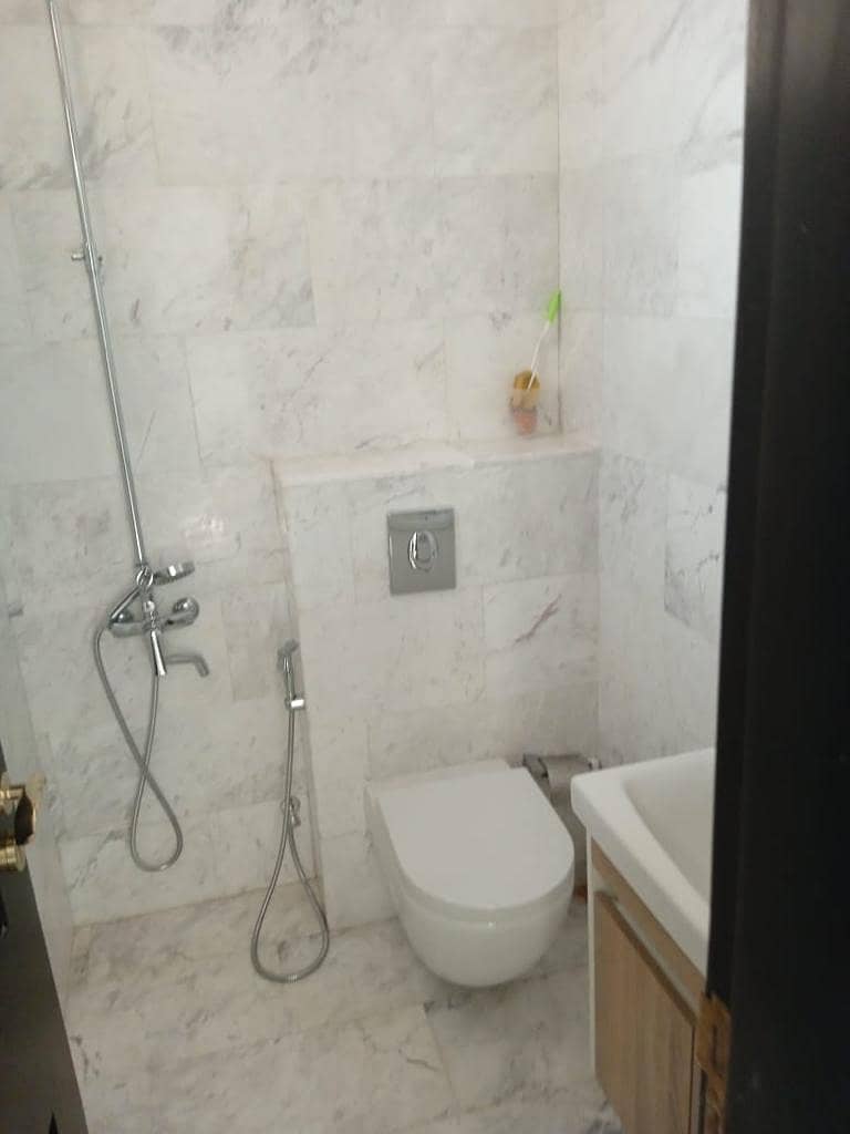 10 27acc7f6-78ca-403b-9715-dc79d6614bac. jpg