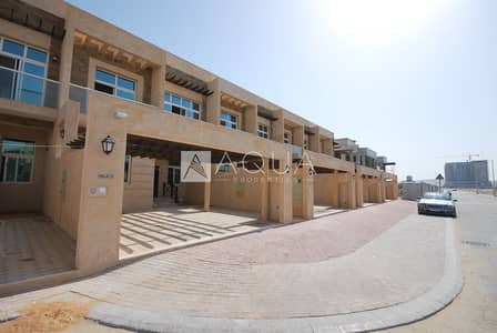 Spacious 4 Bedroom Townhouse + Maid Room Spacious 4 Bedroom Townhouse + Maid Room