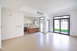 Rare to Market | Walk to Pool | Tenanted until Oct