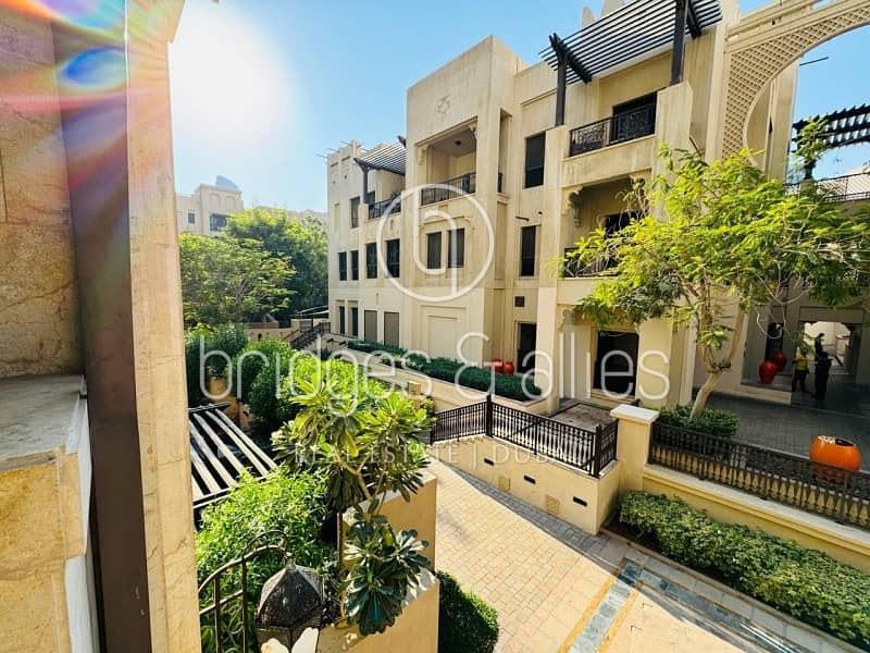 位于迪拜市中心，老城区，燕舒公寓，燕舒4号楼 1 卧室的公寓 155000 AED - 10561314