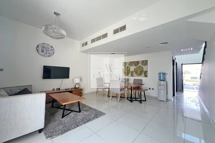 Spacious townhouse | New Renovated | Marble floor