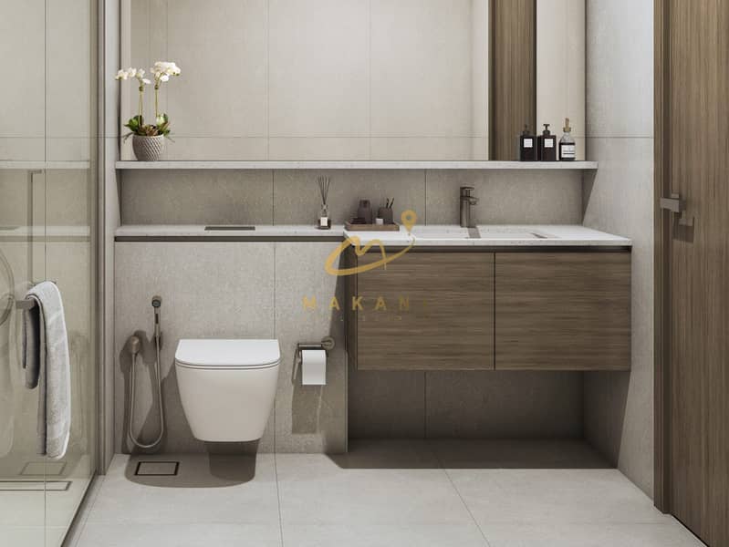 8 Bathroom. jpg