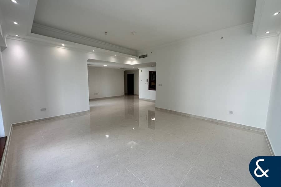 Vacant | Good Condition | Large Square Layout Vacant | Good Condition | Large Square Layout