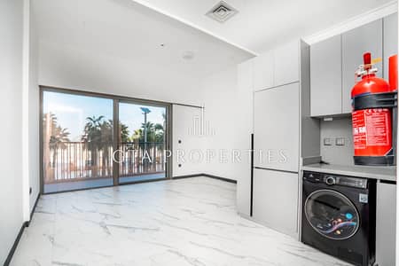 Burj Khalifa View | Vacant | One Bedroom