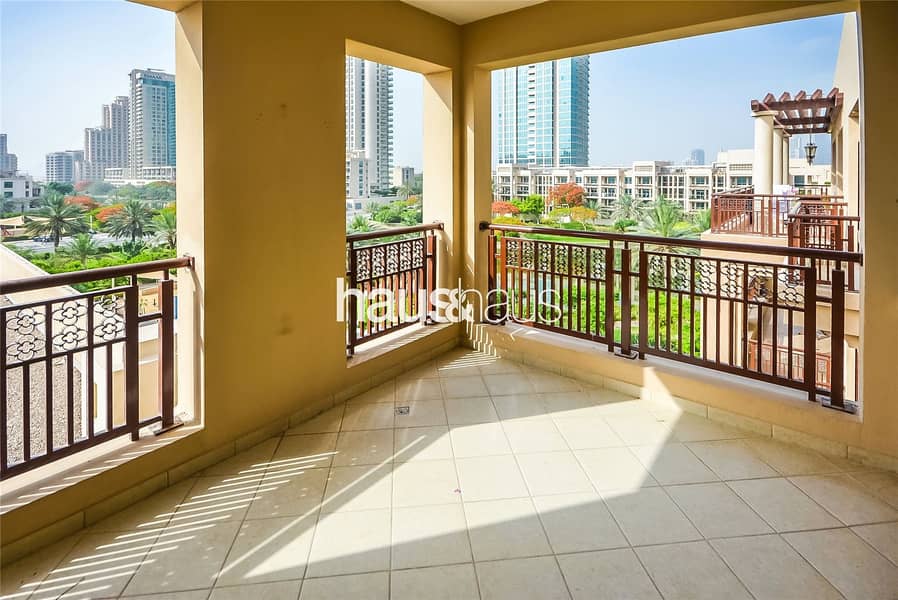 2 bed + Study || Amazing Balcony || 1