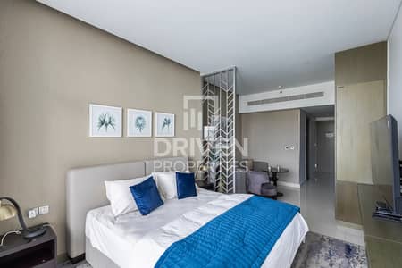 Studio for Rent in Business Bay, Dubai - Furnished Studio with Balcony | Canal View