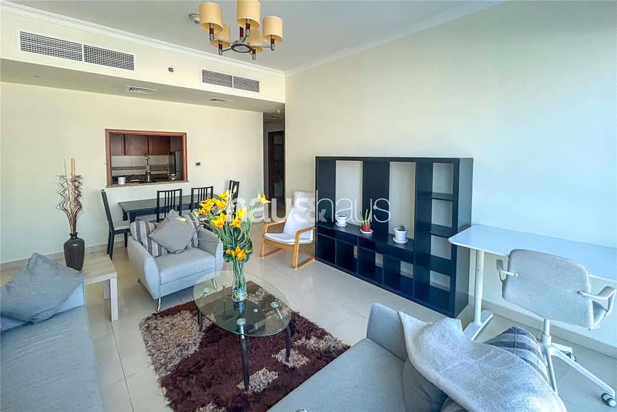 Vacant Now | Balcony | Furnished | Close to Metro Vacant Now | Balcony | Furnished | Close to Metro