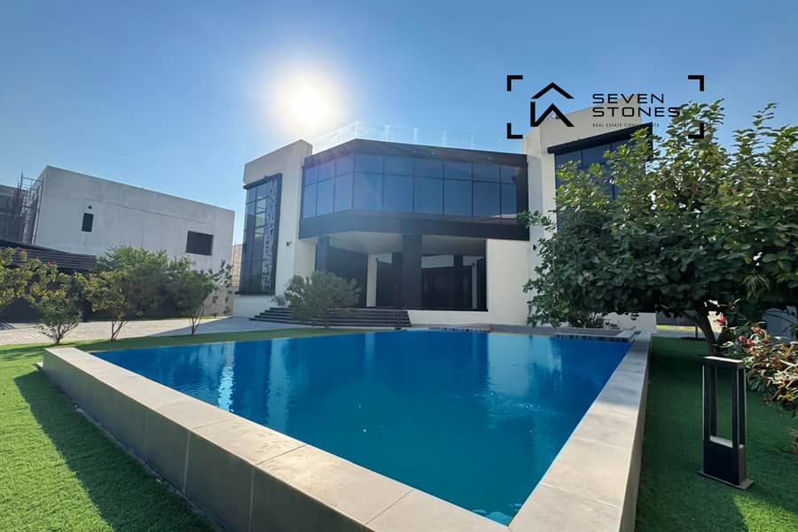 Vacant Now | Private Pool | Modern