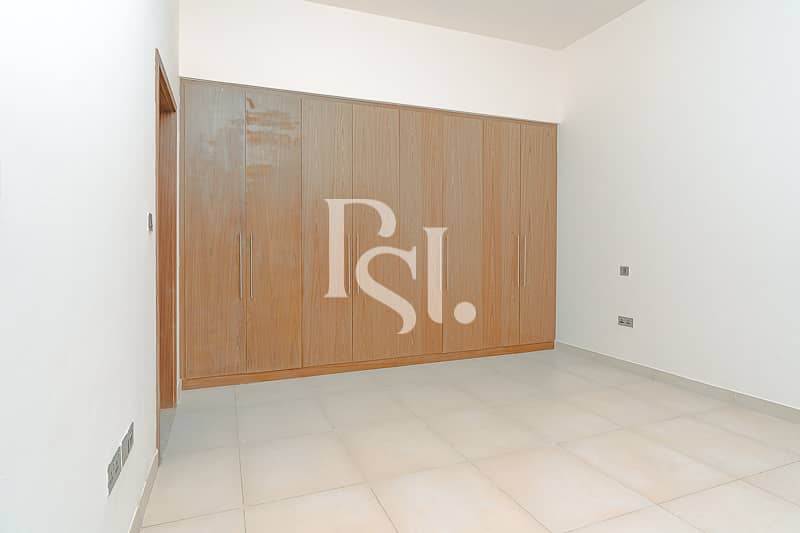 9 west-yas-abu-dhabi-yas-island-bedoom (2). JPG