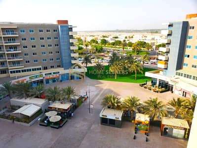 Spacious Layout | Secure Community | Luxurious Unit