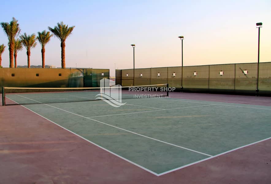 3 abu-dhabi-al-raha-beach-al-bandar-community-tennis-court-1. JPG