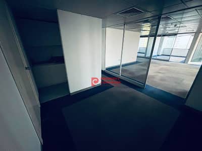 Office for Rent in Sheikh Zayed Road, Dubai - Partitioned Office for Rent in Sheikh Zayed Road