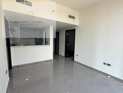 2BR Spacious Vacant Near METRO