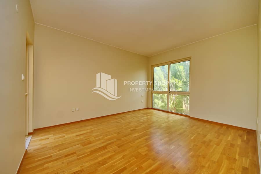 8 3-bedroom-villa-abu-dhabi-al-dar-al-raha-gardens-bedroom-2. JPG