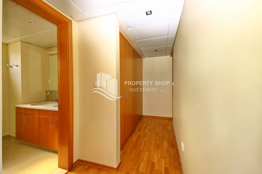 14 3-bedroom-villa-abu-dhabi-al-dar-al-raha-gardens-dresser. JPG
