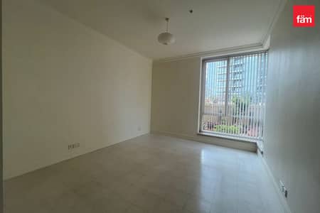 Al Yass Tower | Private Garden | Vacant