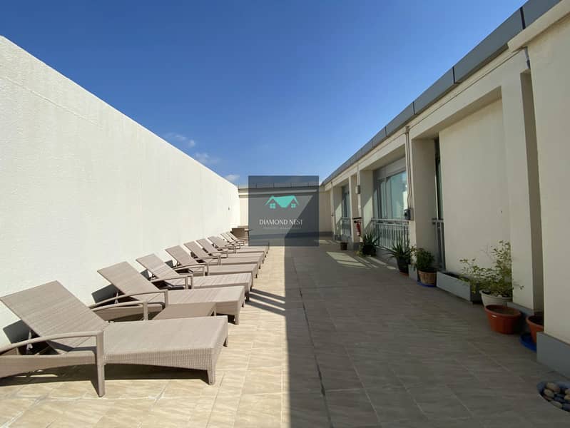 12 0 Leasing Fee! Legend 2 Bed APT with Facilities