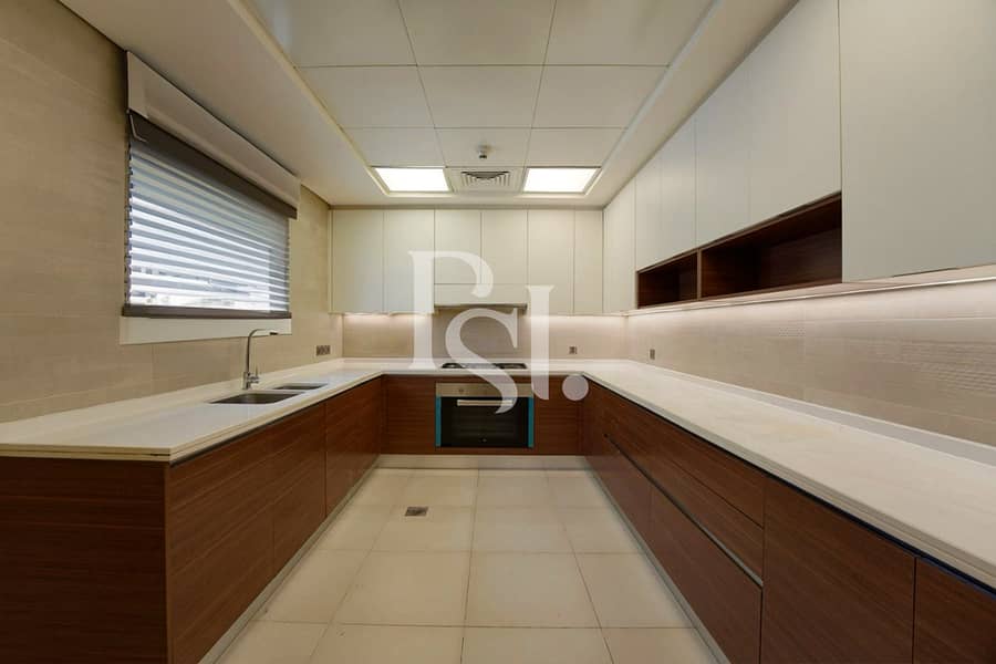 6 5BRM-Villa-VI61198-West-Yas-Yas-Island-Abu-Dhabi-UAE (11). jpg